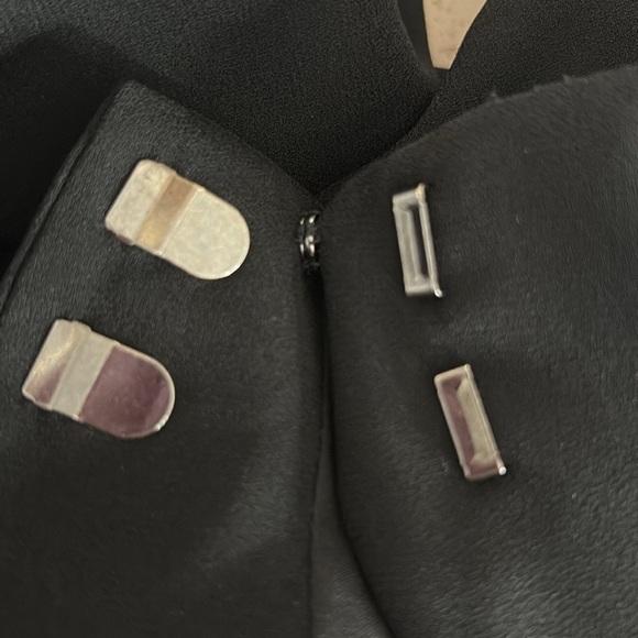 Intermix Nadya Open Back Long Sleeve Peplum Crepe Top in Black - Size Small - Picture 10 of 10